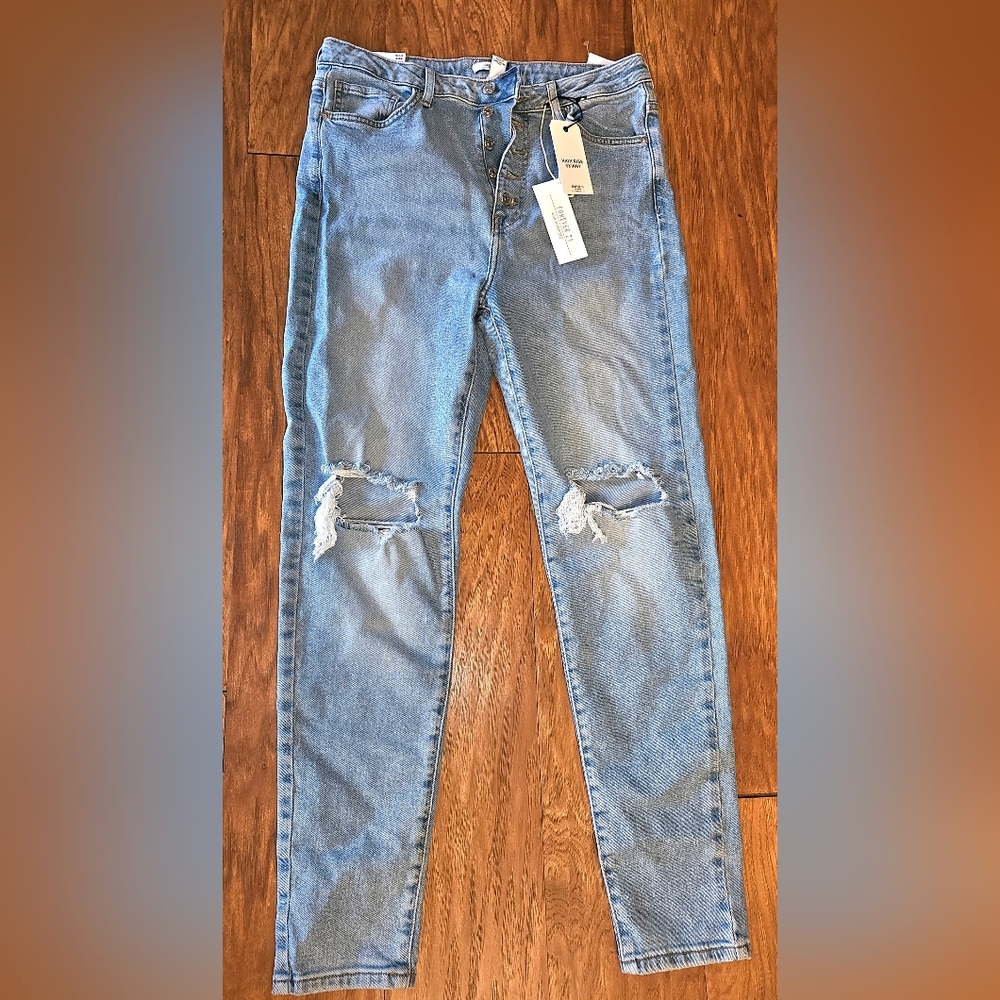 Forever 21 Light Blue Distressed Skinny Jeans